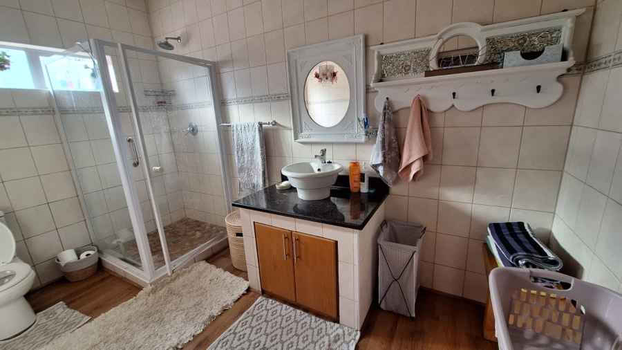 3 Bedroom Property for Sale in Stilbaai Wes Western Cape